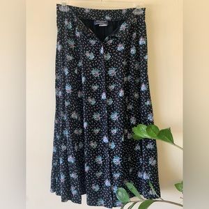 Vintage floral skirt size Large